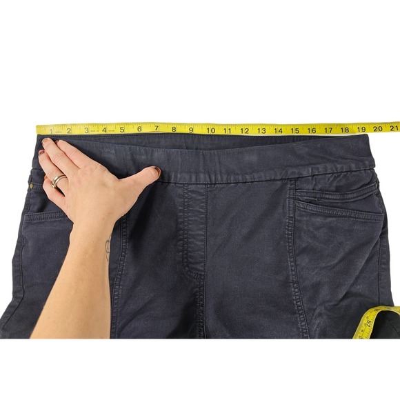 Chicos so slimming navy blue zip pocket cargo ankle pants 3 (16) * - Picture 6 of 6